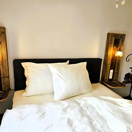 Apartment Lippingergut - Des Kaisers Kammer *